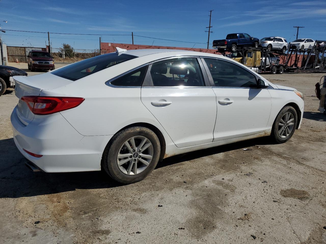 2016 Hyundai Sonata - Image 3