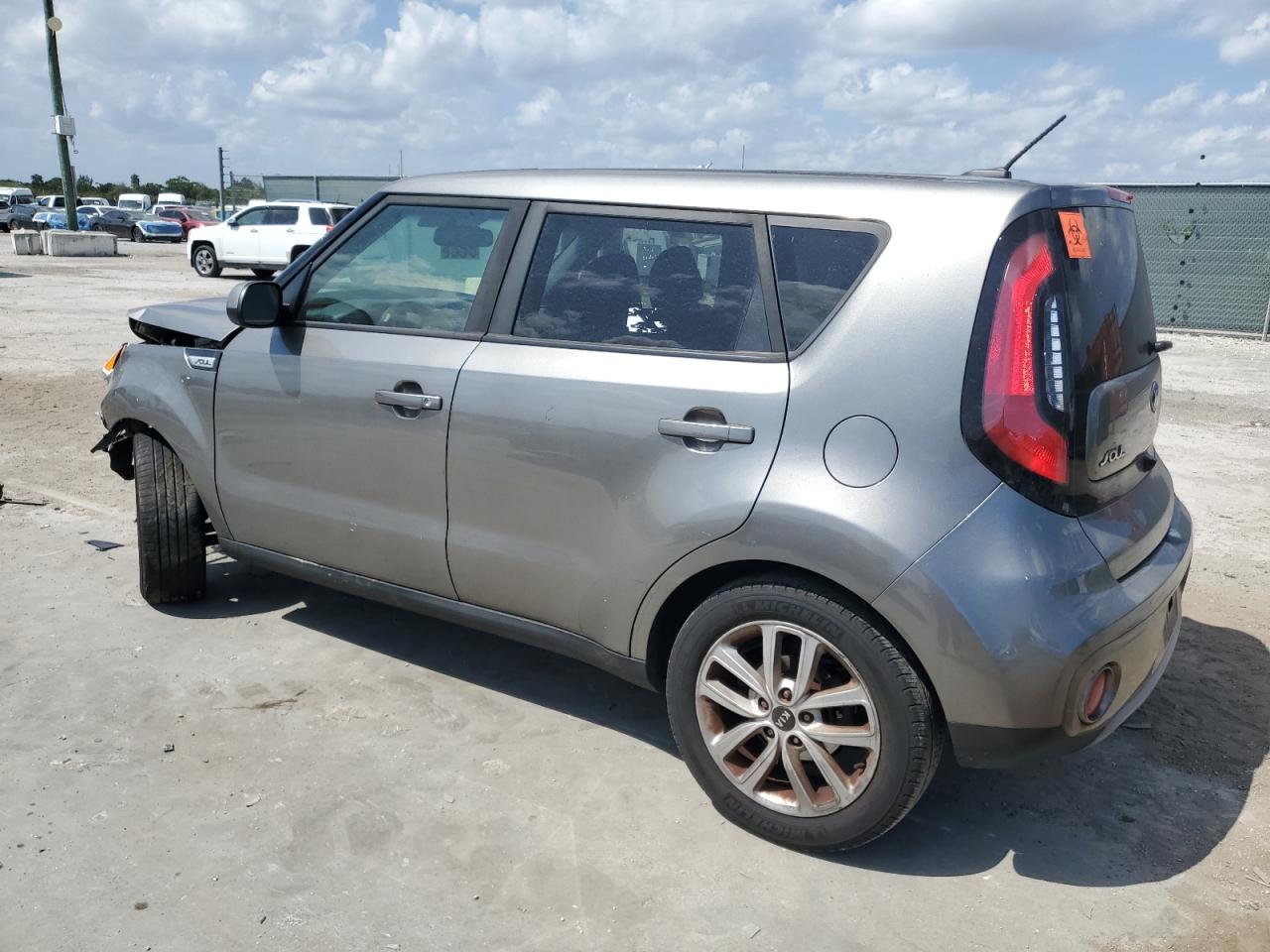 2019 Kia Soul - Image 2