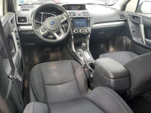  SUBARU FORESTER 2017 Czarny