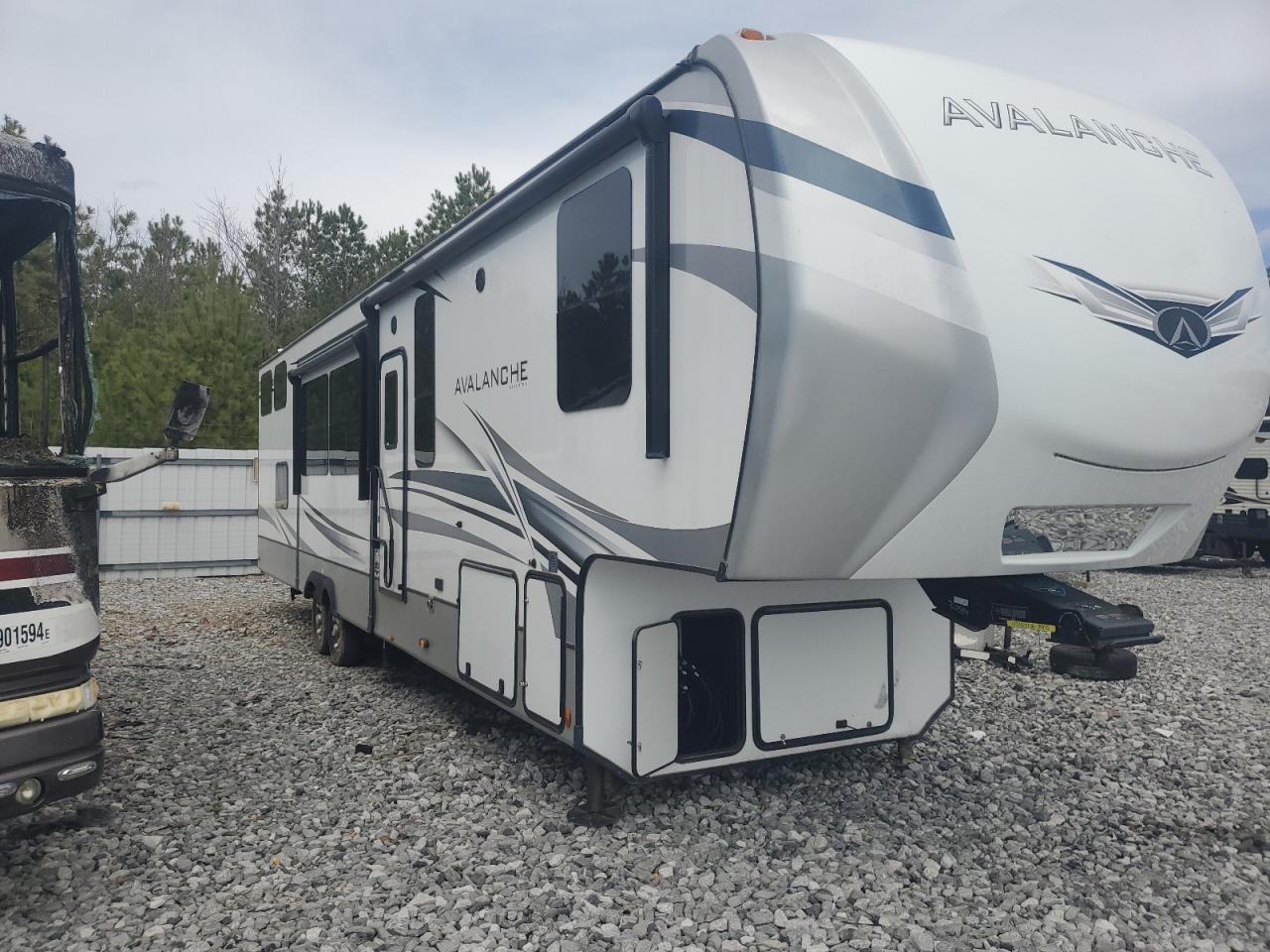 2022 Keystone Avalanche Camper en Venta en Memphis, TN - Burn