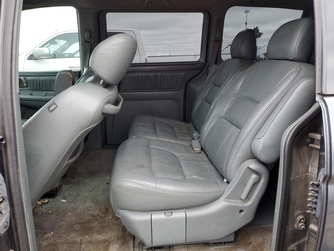 2004 Honda Odyssey - Image 11