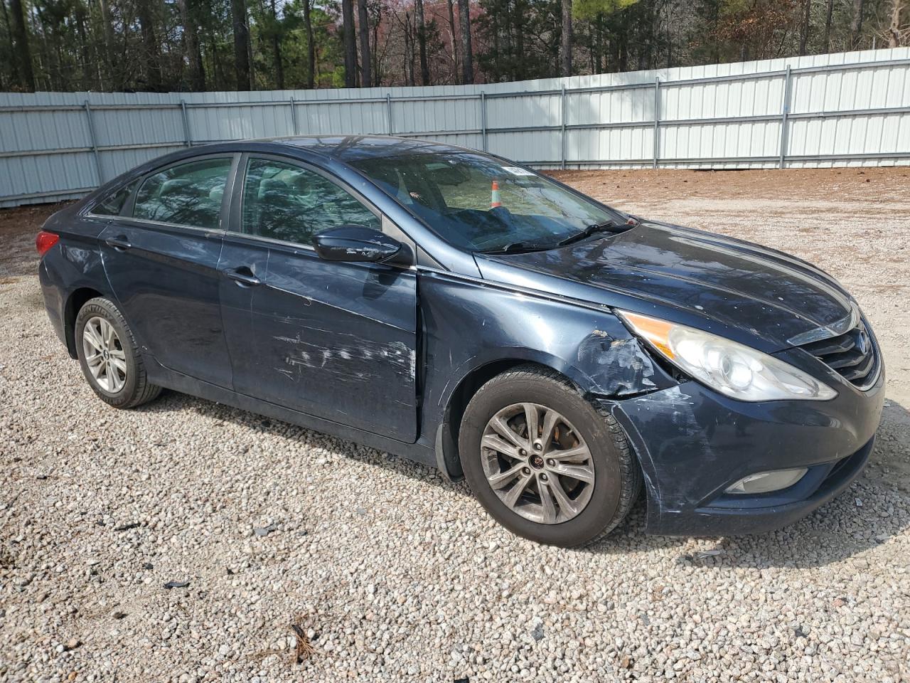 2013 Hyundai Sonata - Image 4