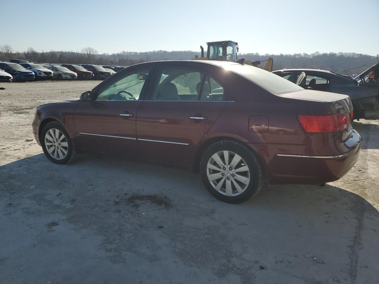 2009 Hyundai Sonata - Image 2