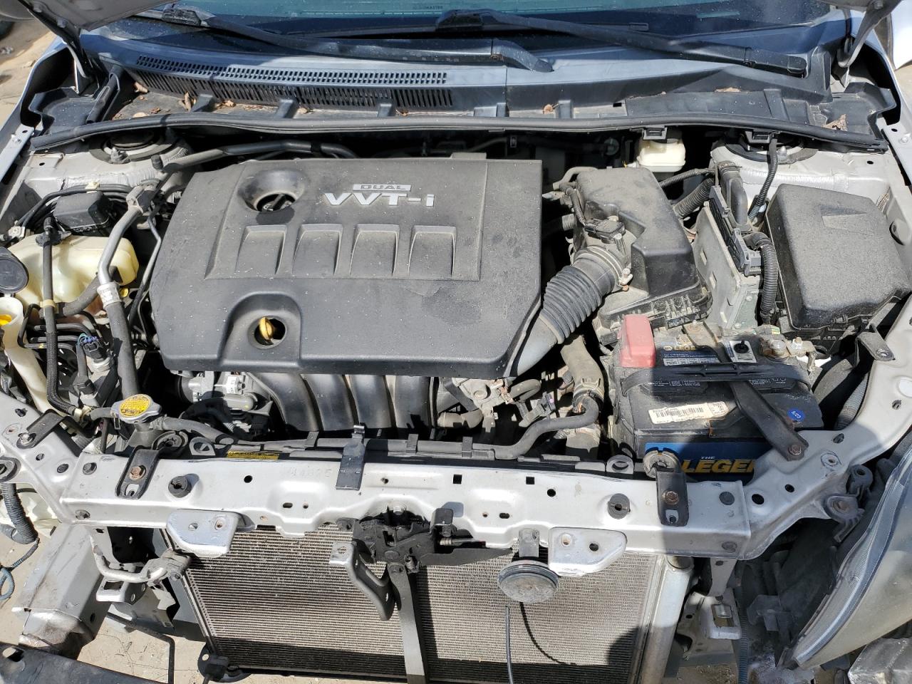 2010 Toyota Corolla - Image 12
