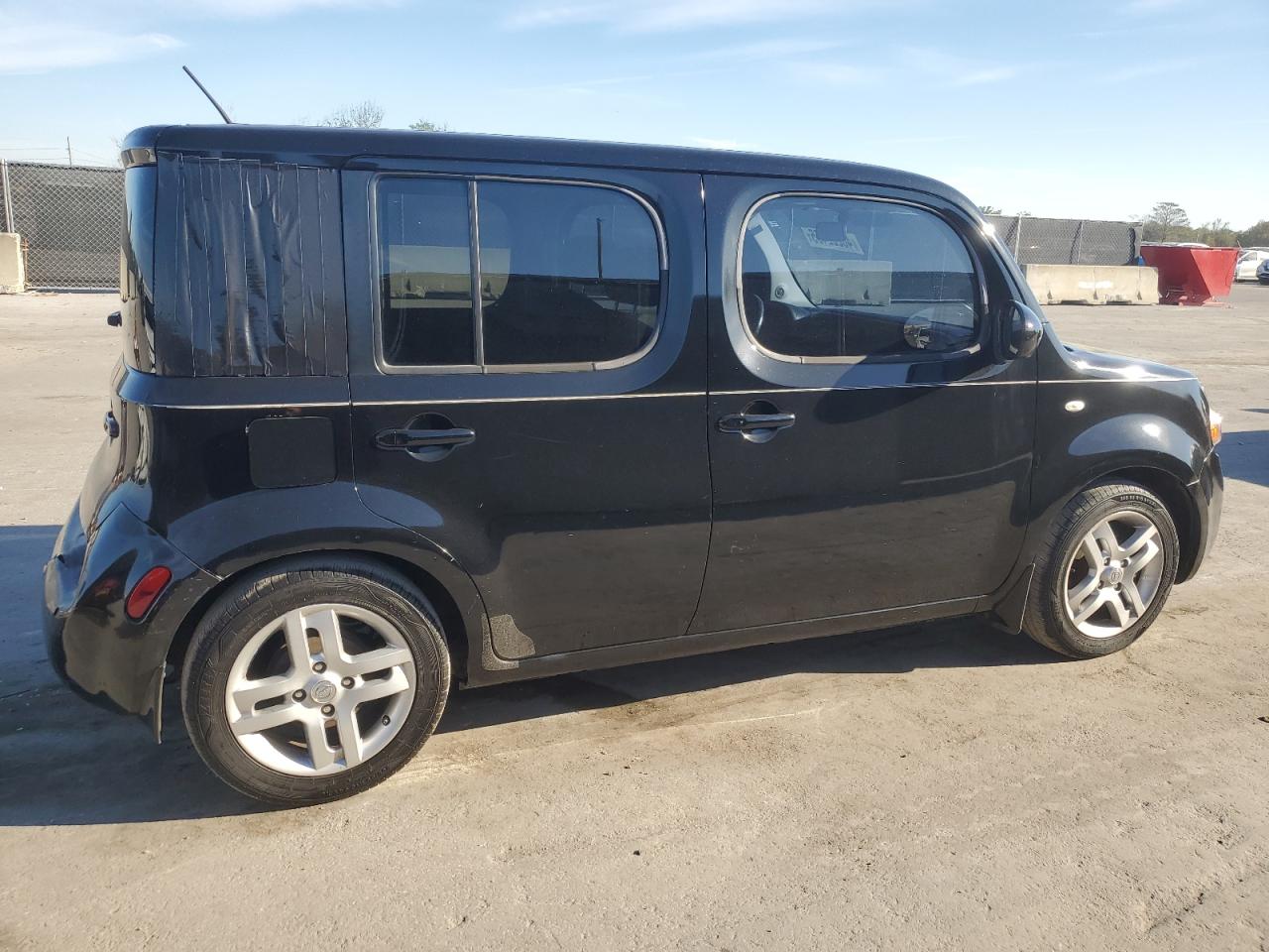 2009 Nissan Cube - Image 3