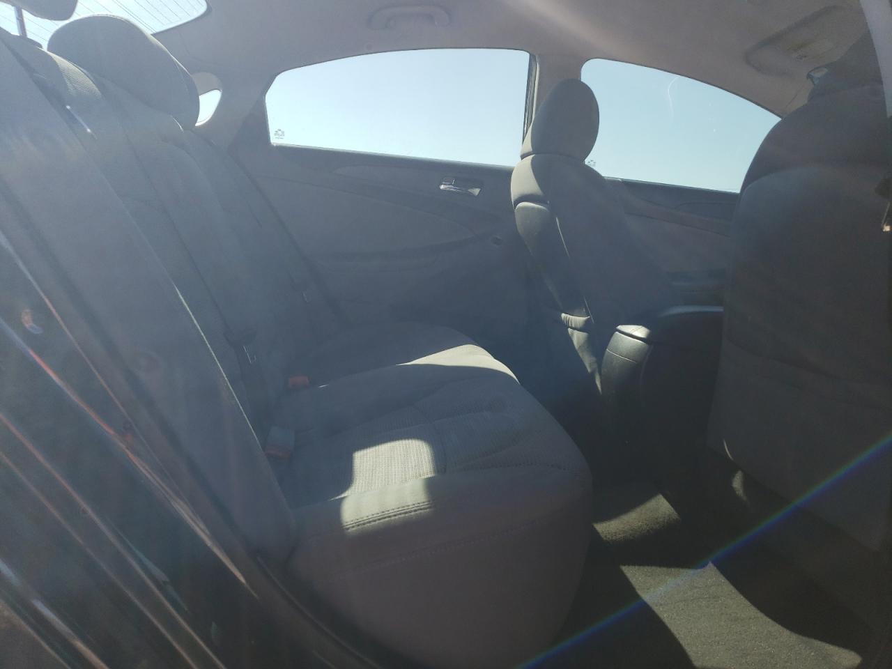 2013 Hyundai Sonata - Image 10