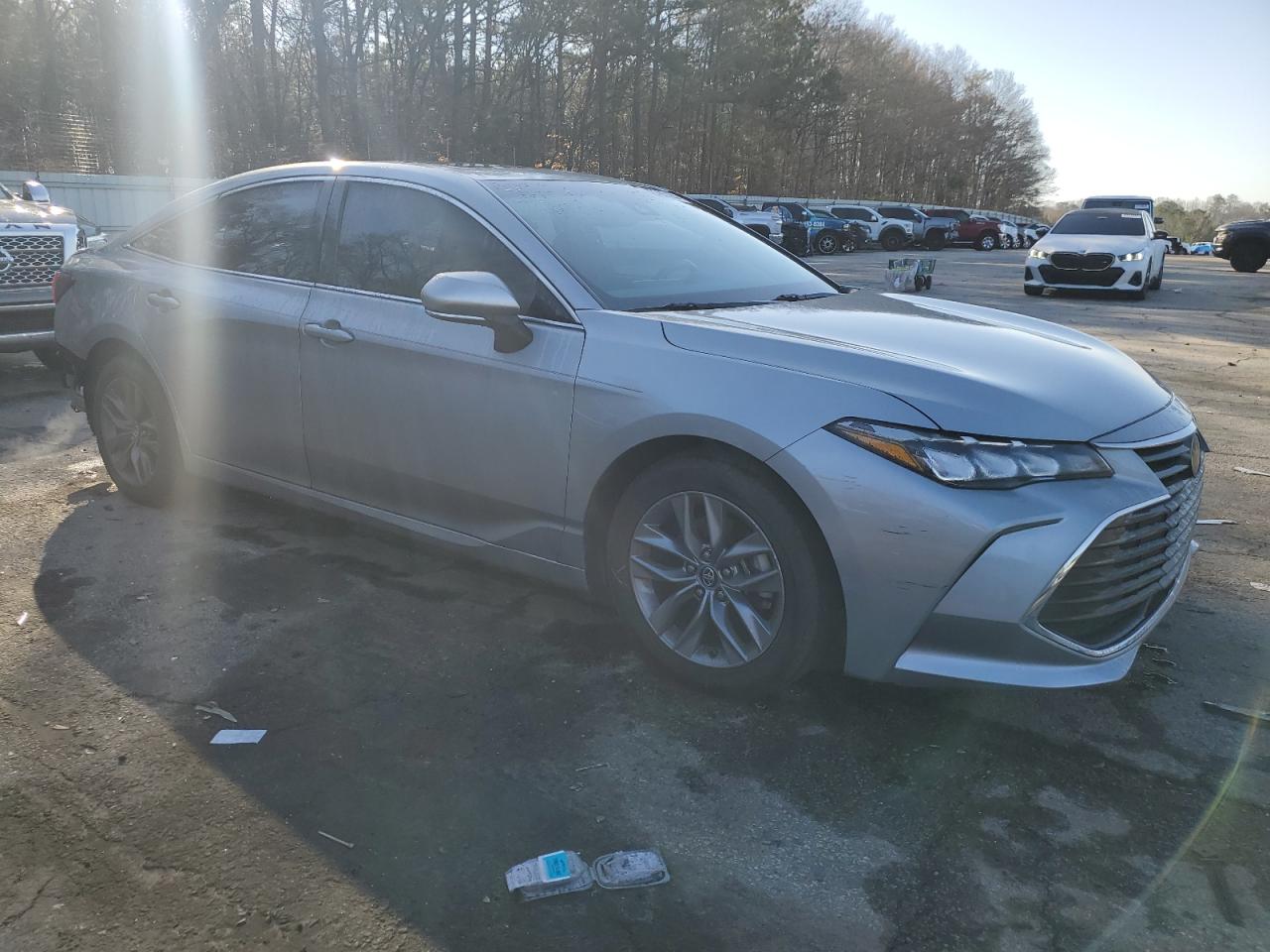 2019 Toyota Avalon - Image 4