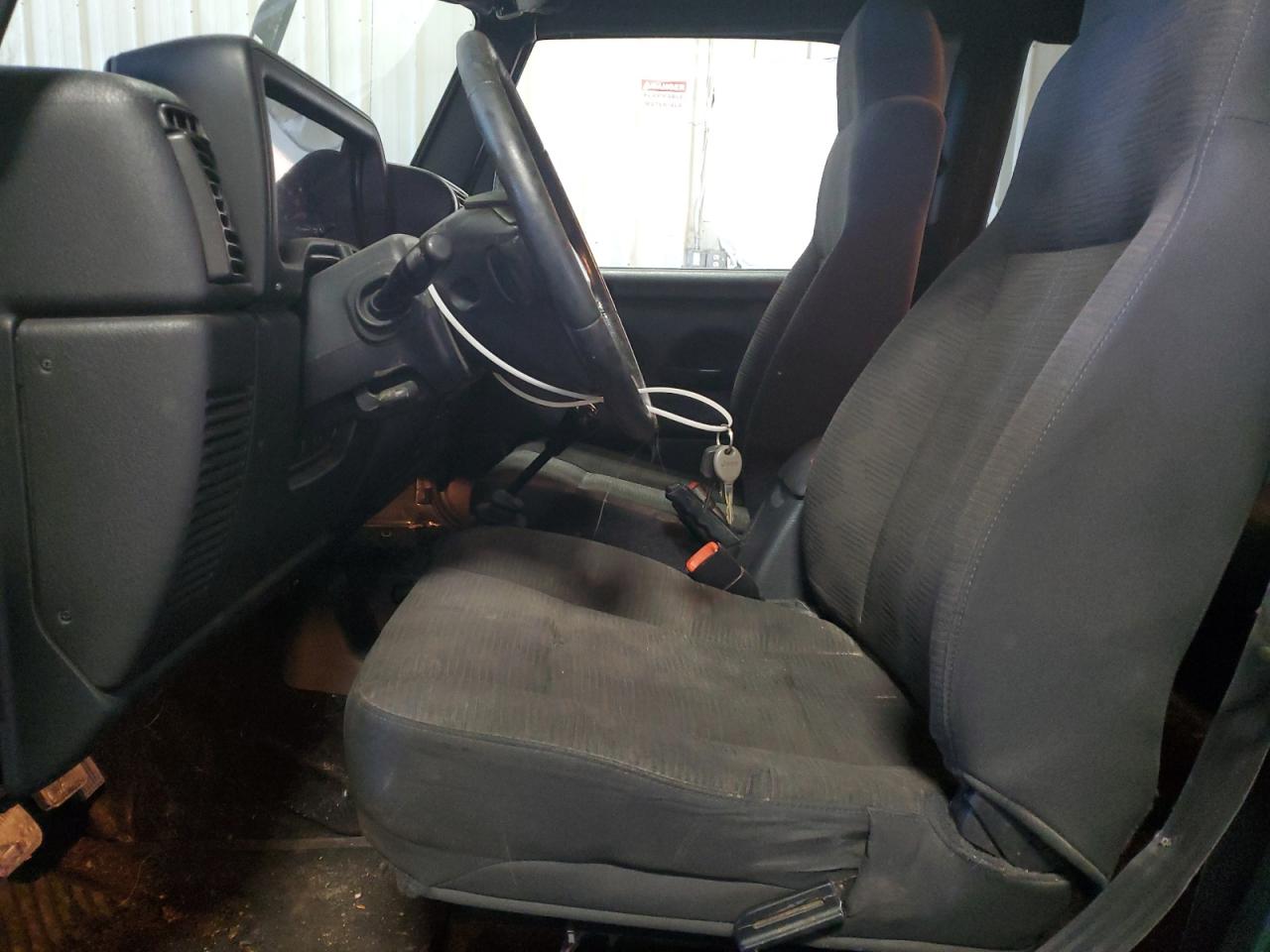 2003 Jeep Wrangler - Image 7
