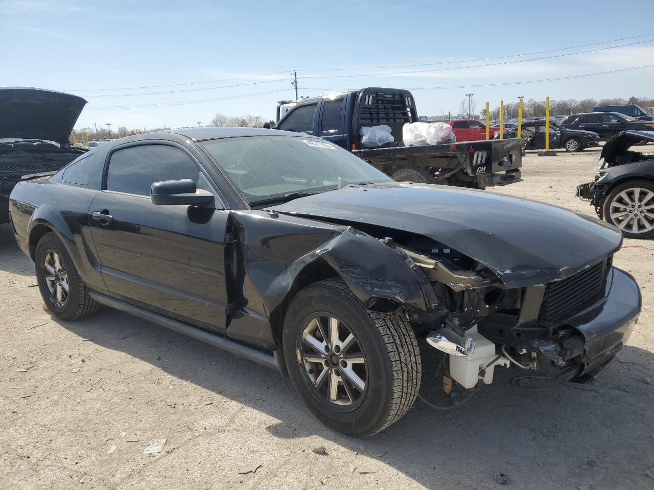 2008 Ford Mustang - Image 4