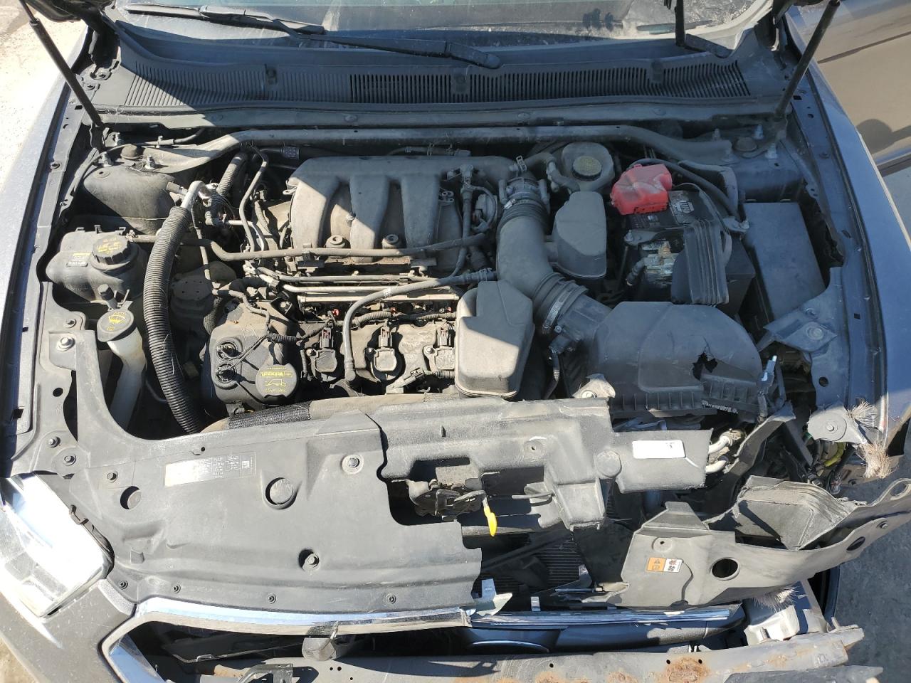 2013 Ford Taurus - Image 13