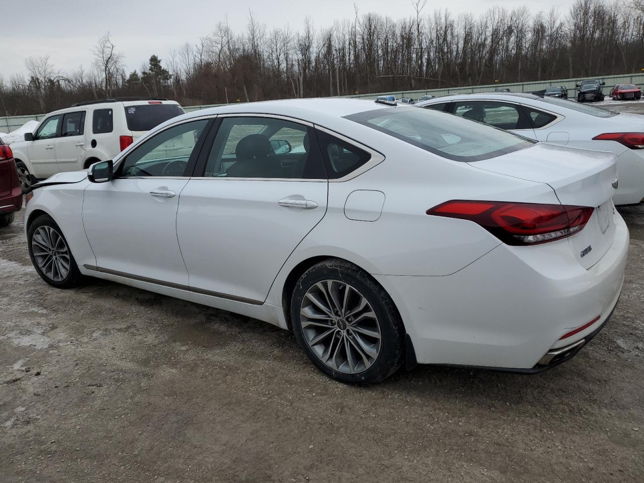 2015 Hyundai Genesis - Image 2