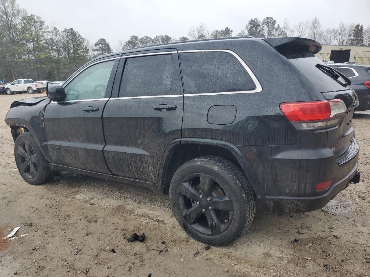 2015 Jeep Grand Cherokee - Image 2