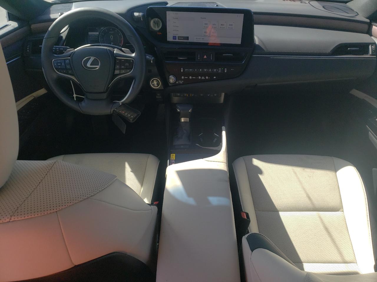 2024 Lexus ES - Image 8