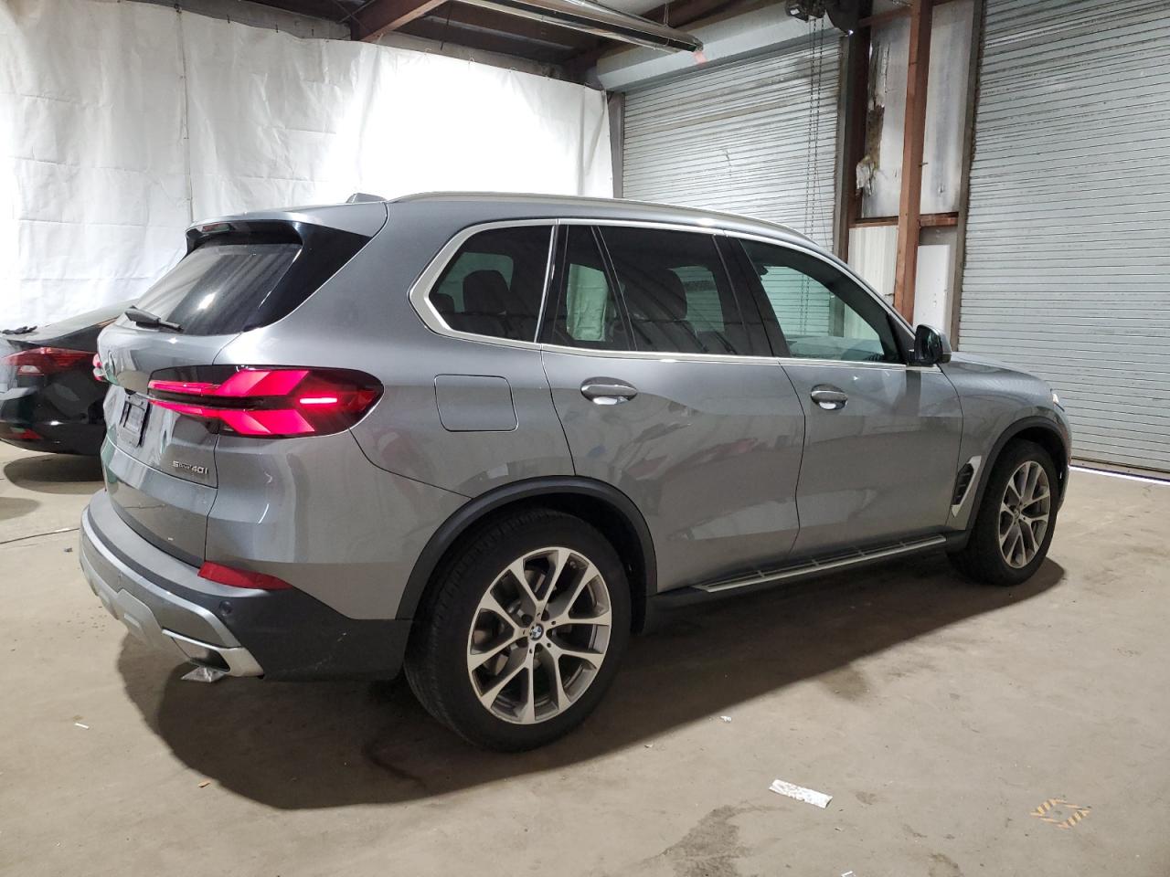2024 BMW X5 - Image 3