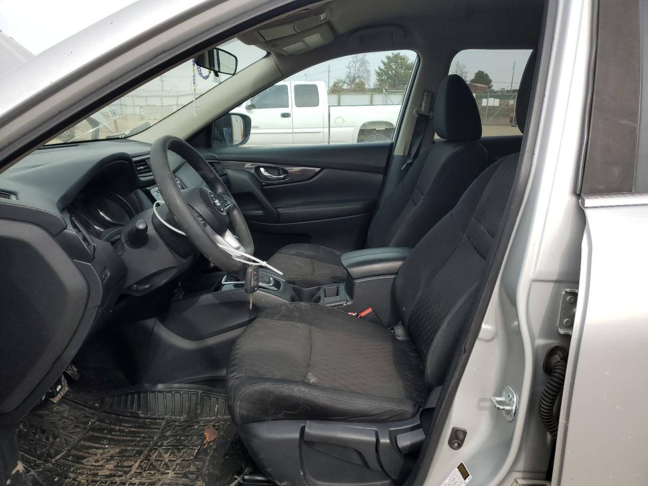 2017 Nissan Rogue - Image 7