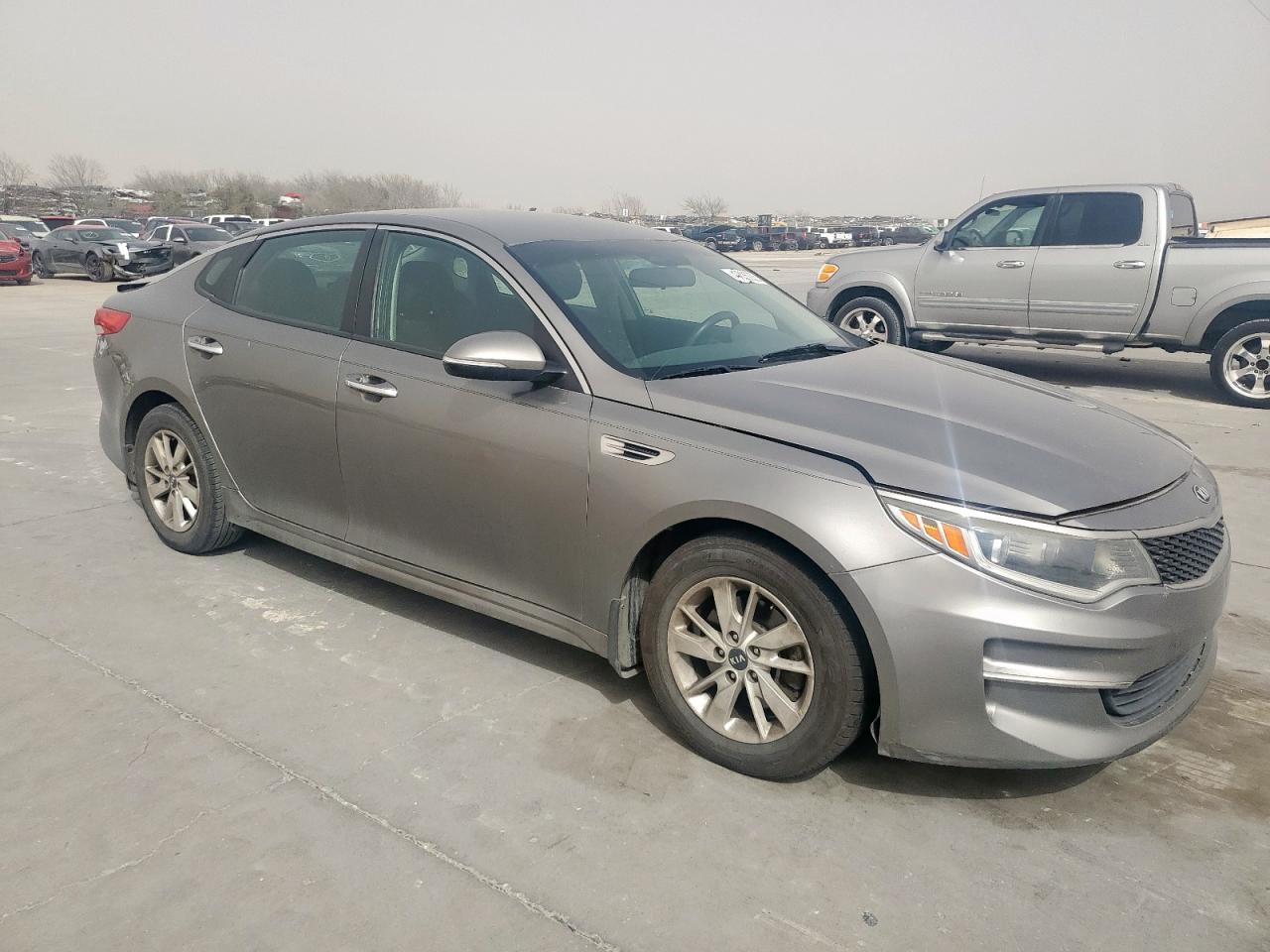 2016 Kia Optima - Image 4