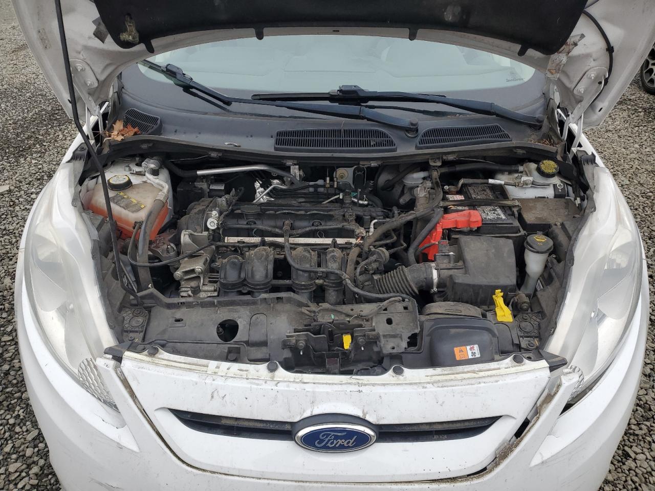 2012 Ford Fiesta - Image 11