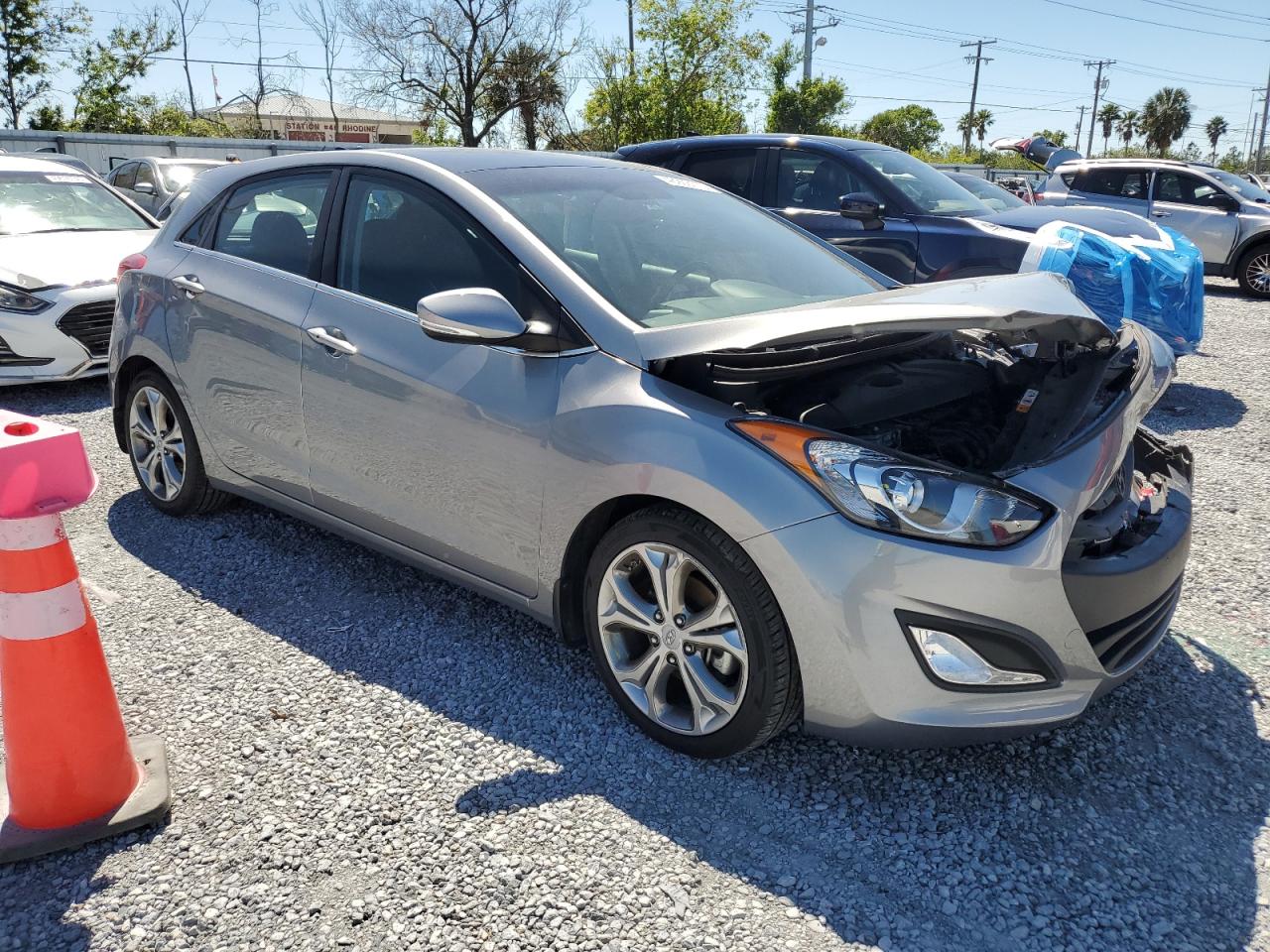 2015 Hyundai Elantra - Image 4