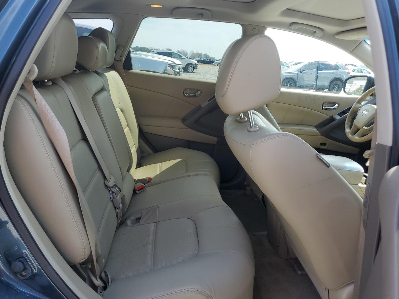 2012 Nissan Murano - Image 11