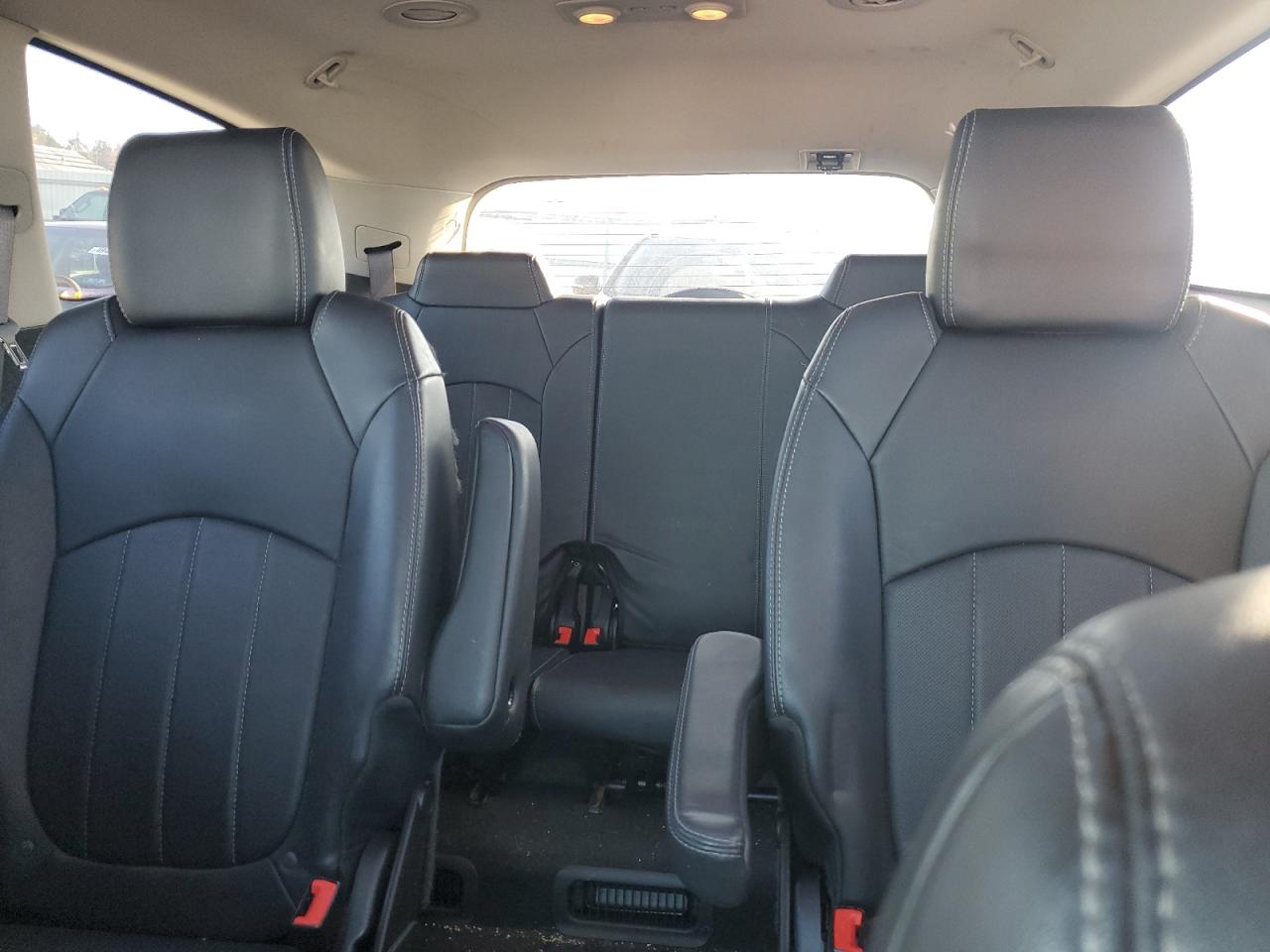 2015 Buick Enclave - Image 10