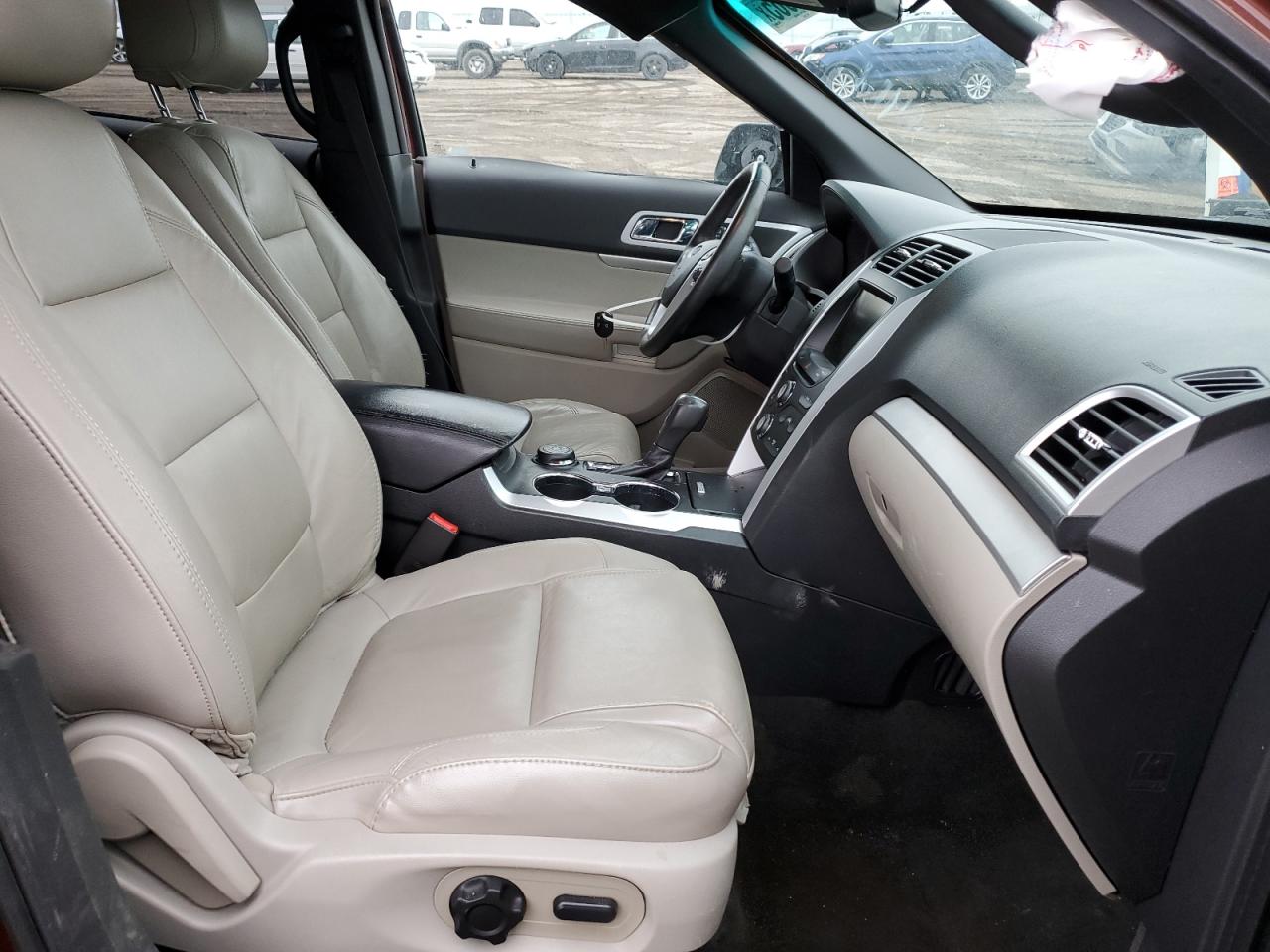 2015 Ford Explorer - Image 7