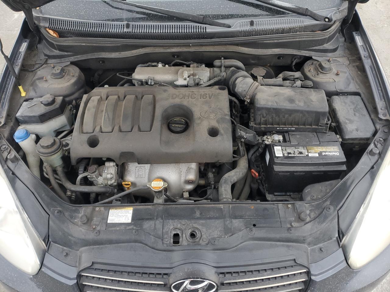 2009 Hyundai Accent - Image 12
