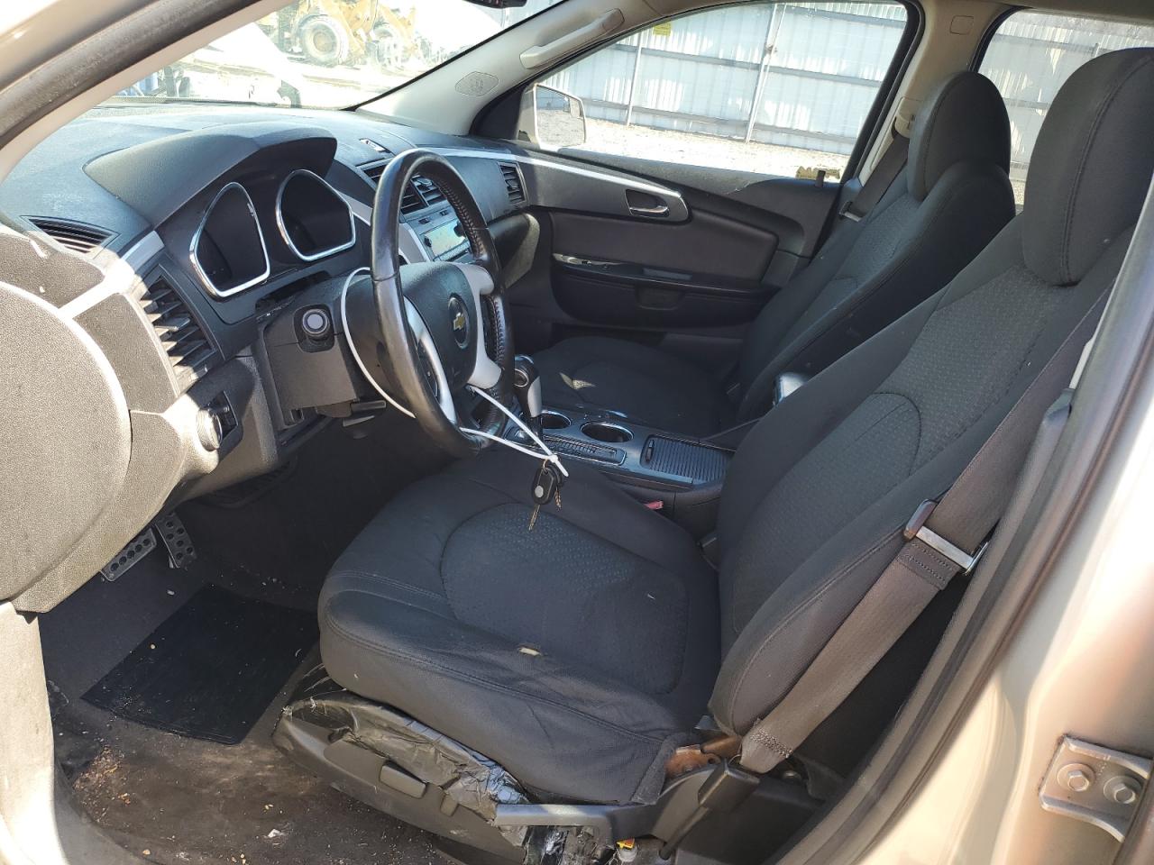 2011 Chevrolet Traverse - Image 7