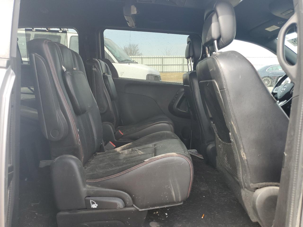 2014 Dodge Caravan - Image 10