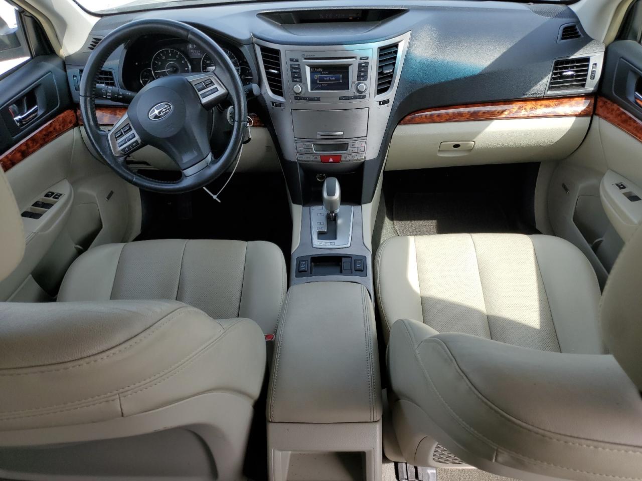 2012 Subaru Outback - Image 8