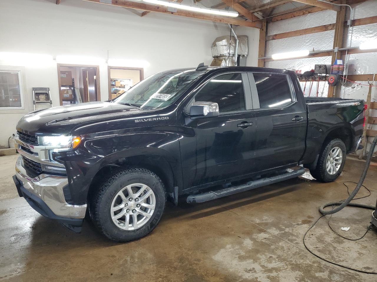 2019 Chevrolet Silverado K1500 Lt იყიდება Pekin-ში, IL - Front End