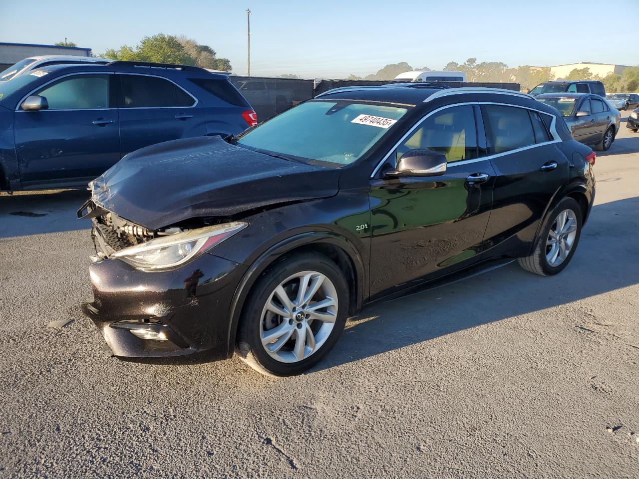 2017 Infiniti Qx30 Base for Sale in Orlando, FL - Front End