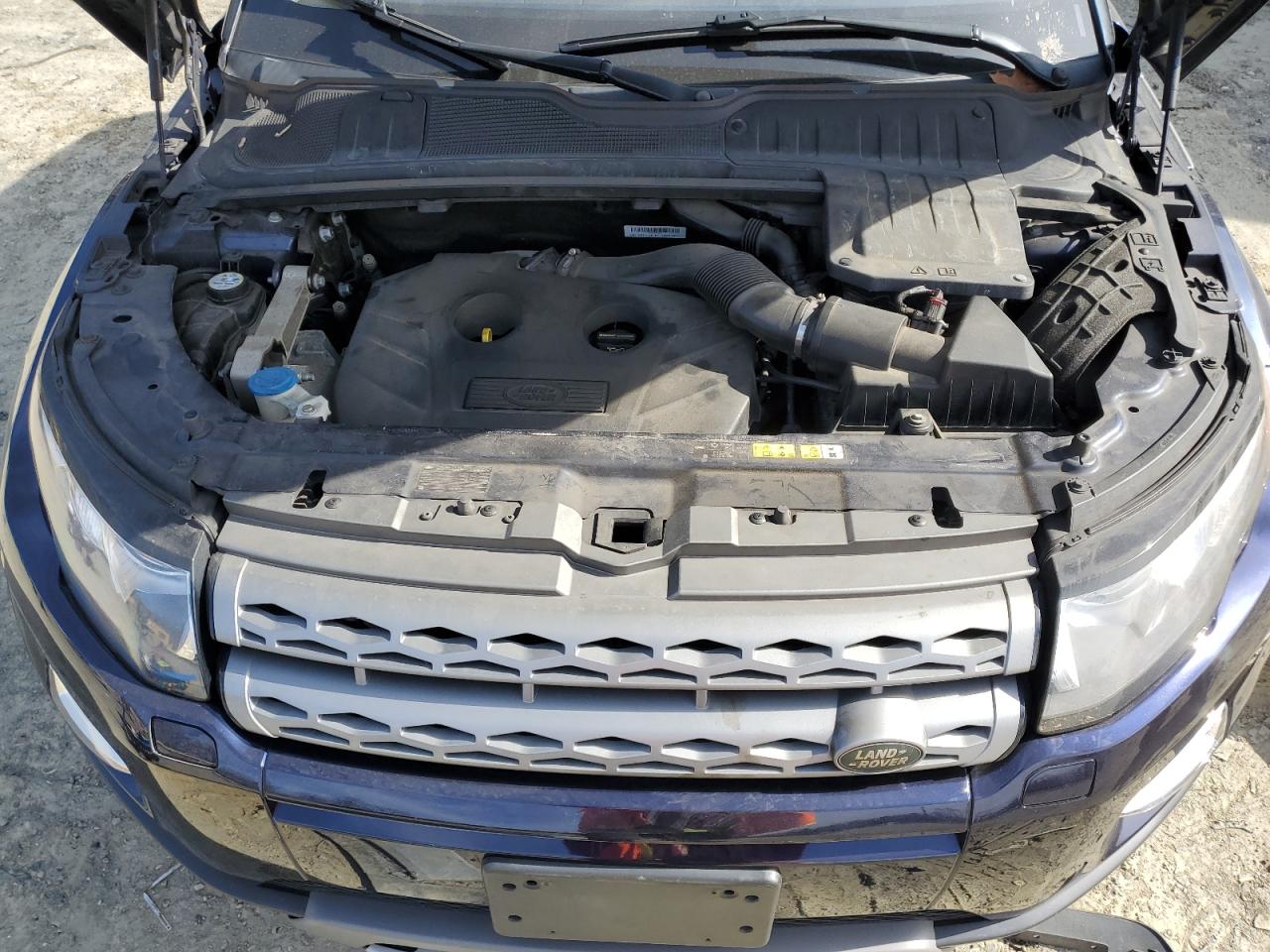 2015 Land Rover Range Rover - Image 12
