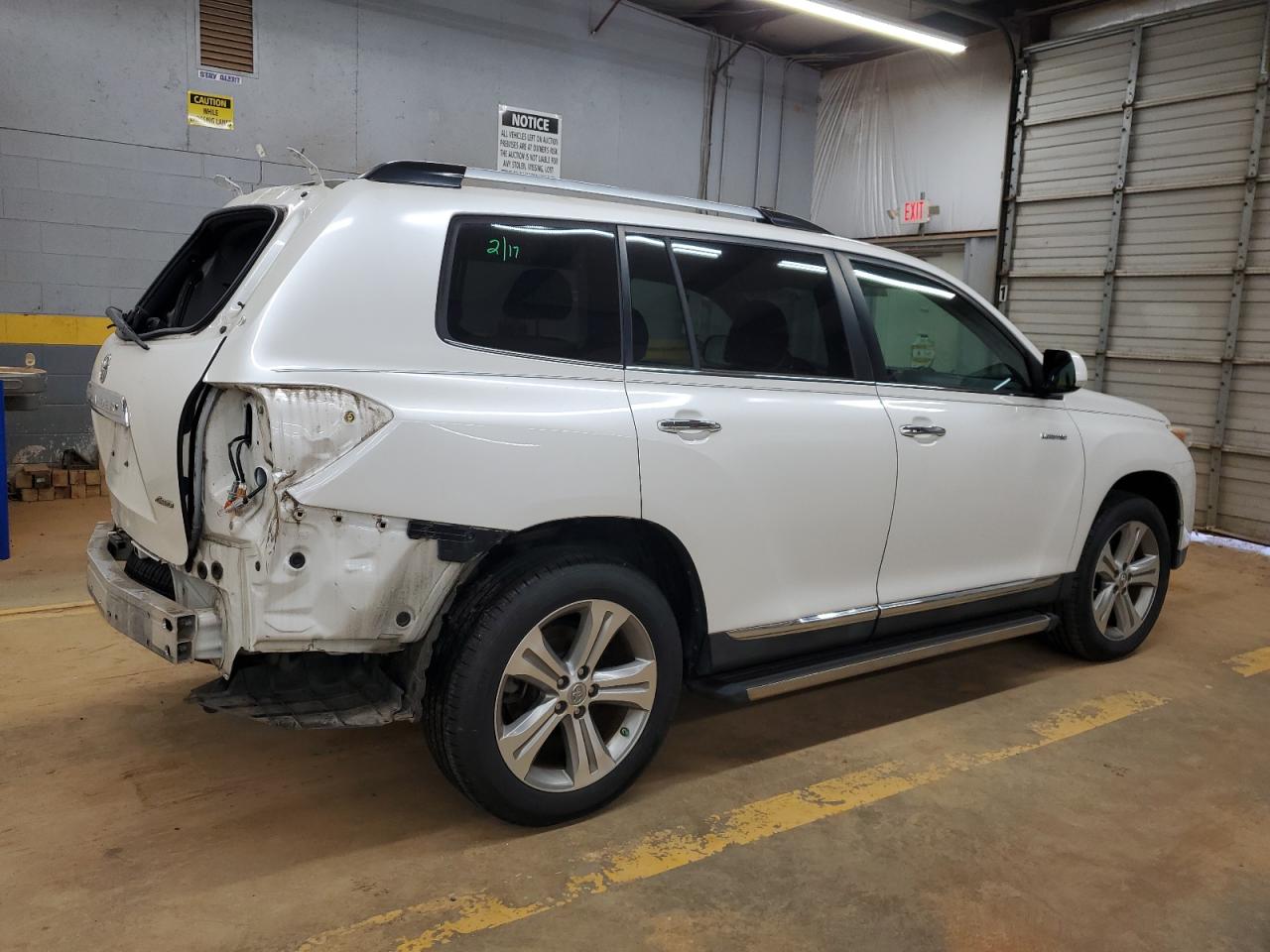 2011 Toyota Highlander - Image 3