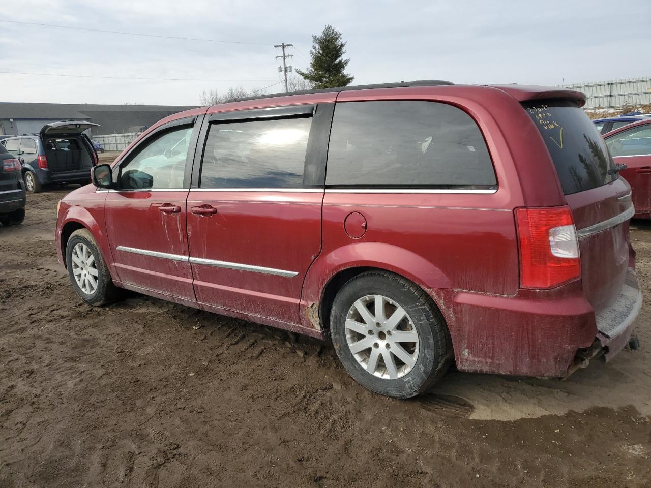 2013 Chrysler Town & Country - Image 2