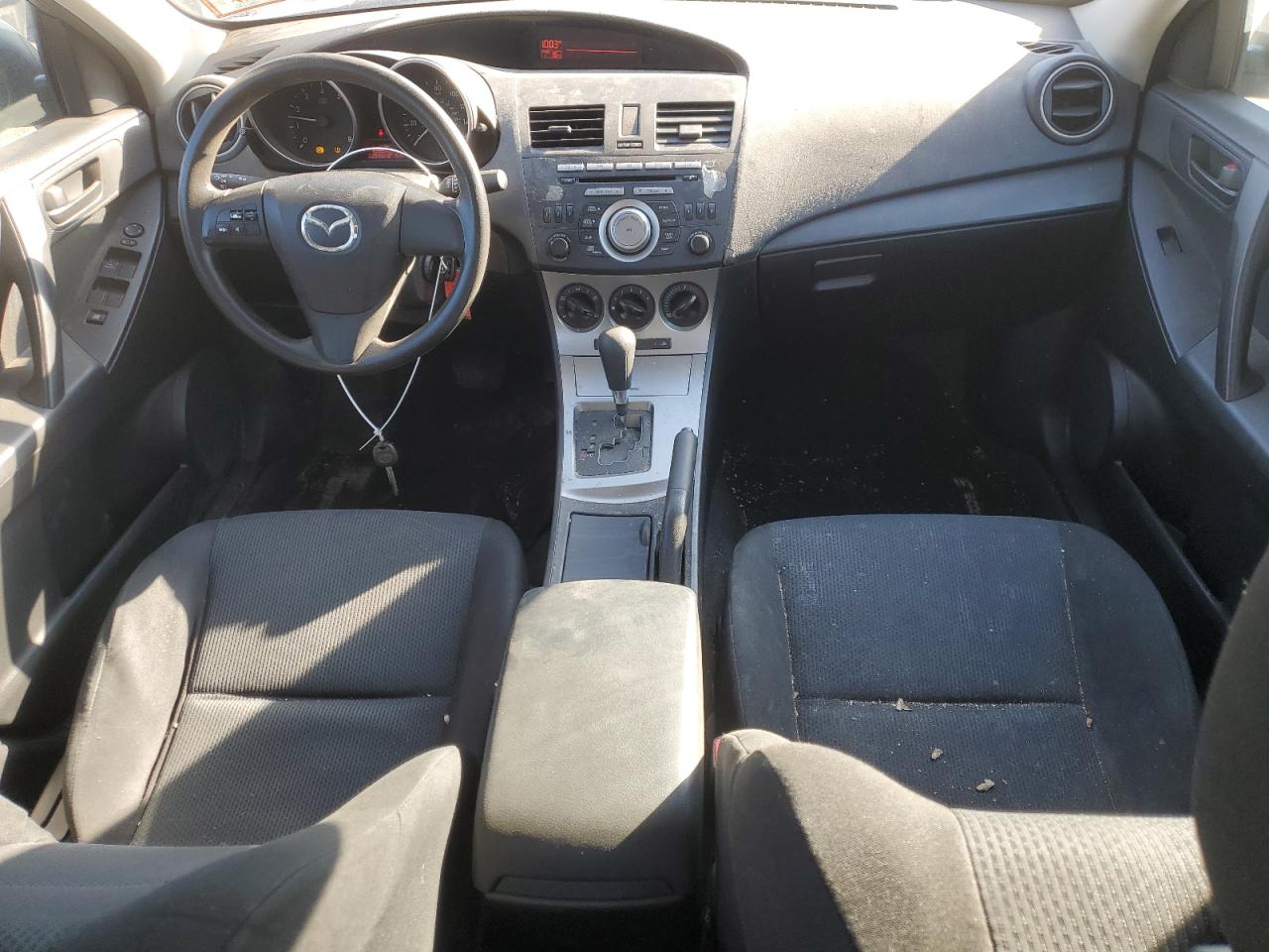 2010 Mazda 3 - Image 8