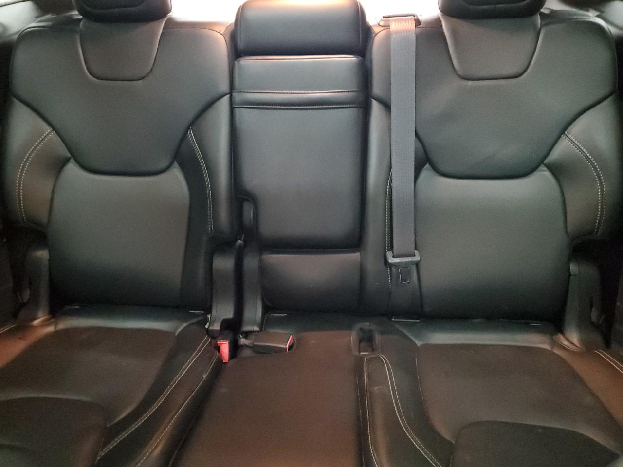 2015 Jeep Grand Cherokee - Image 10