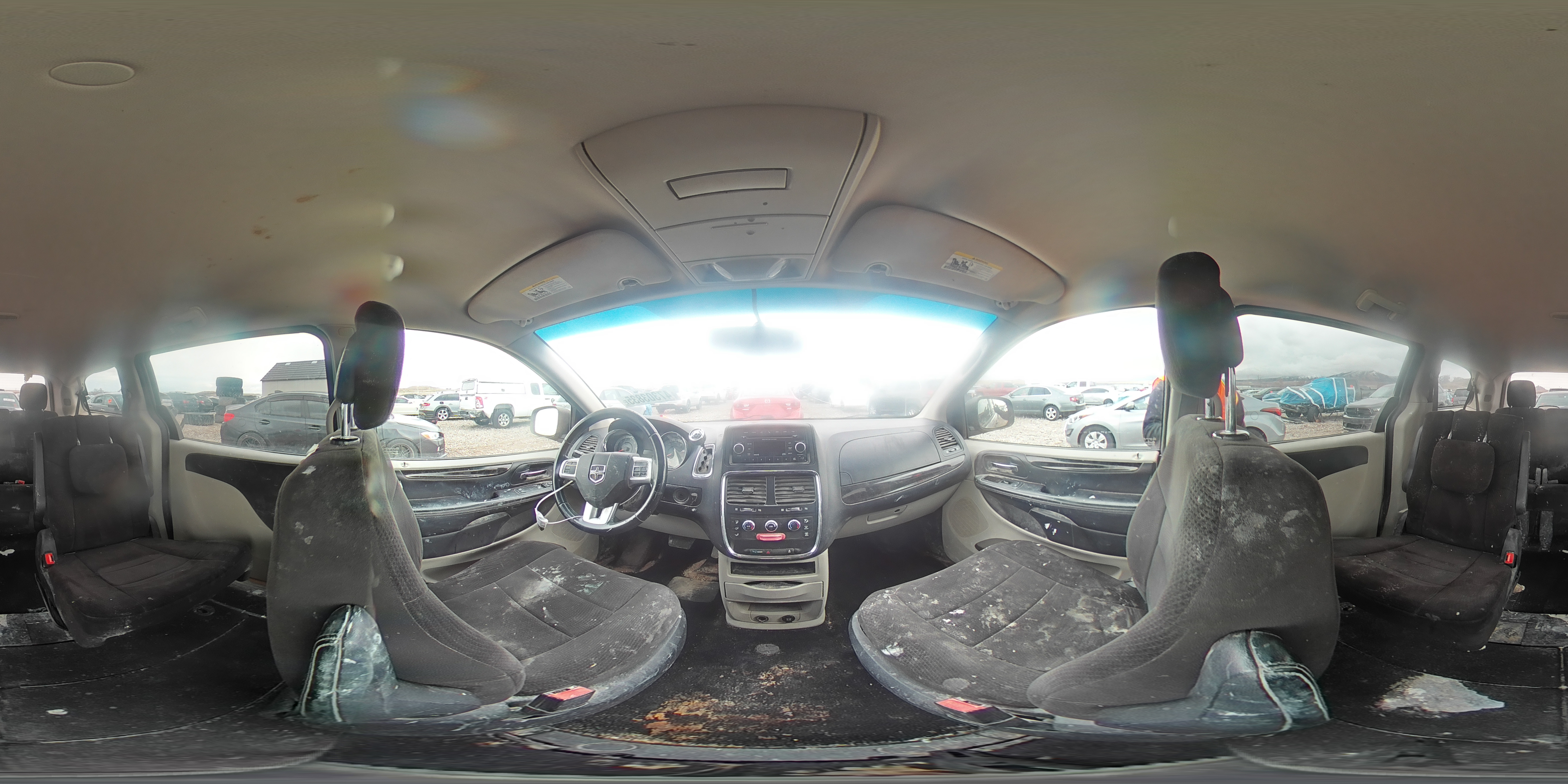 2012 Dodge Caravan - Image 15