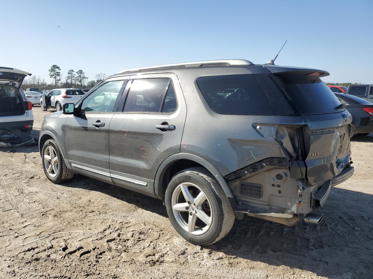 2018 Ford Explorer - Image 2
