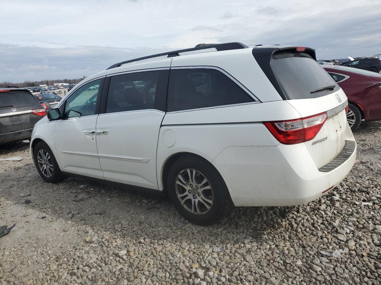 2013 Honda Odyssey - Image 2