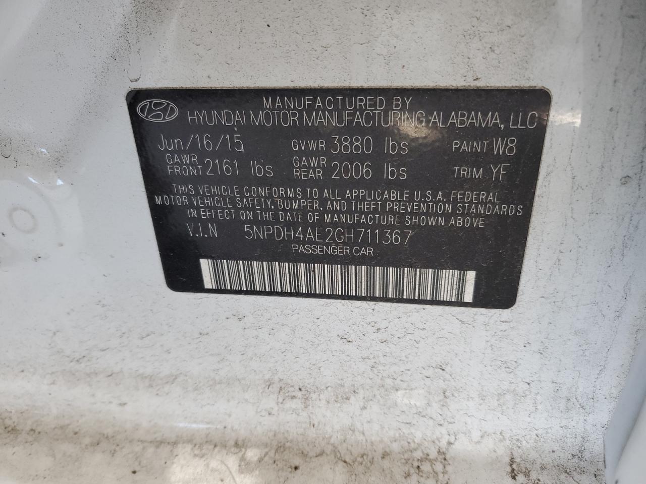 2016 Hyundai Elantra - Image 12