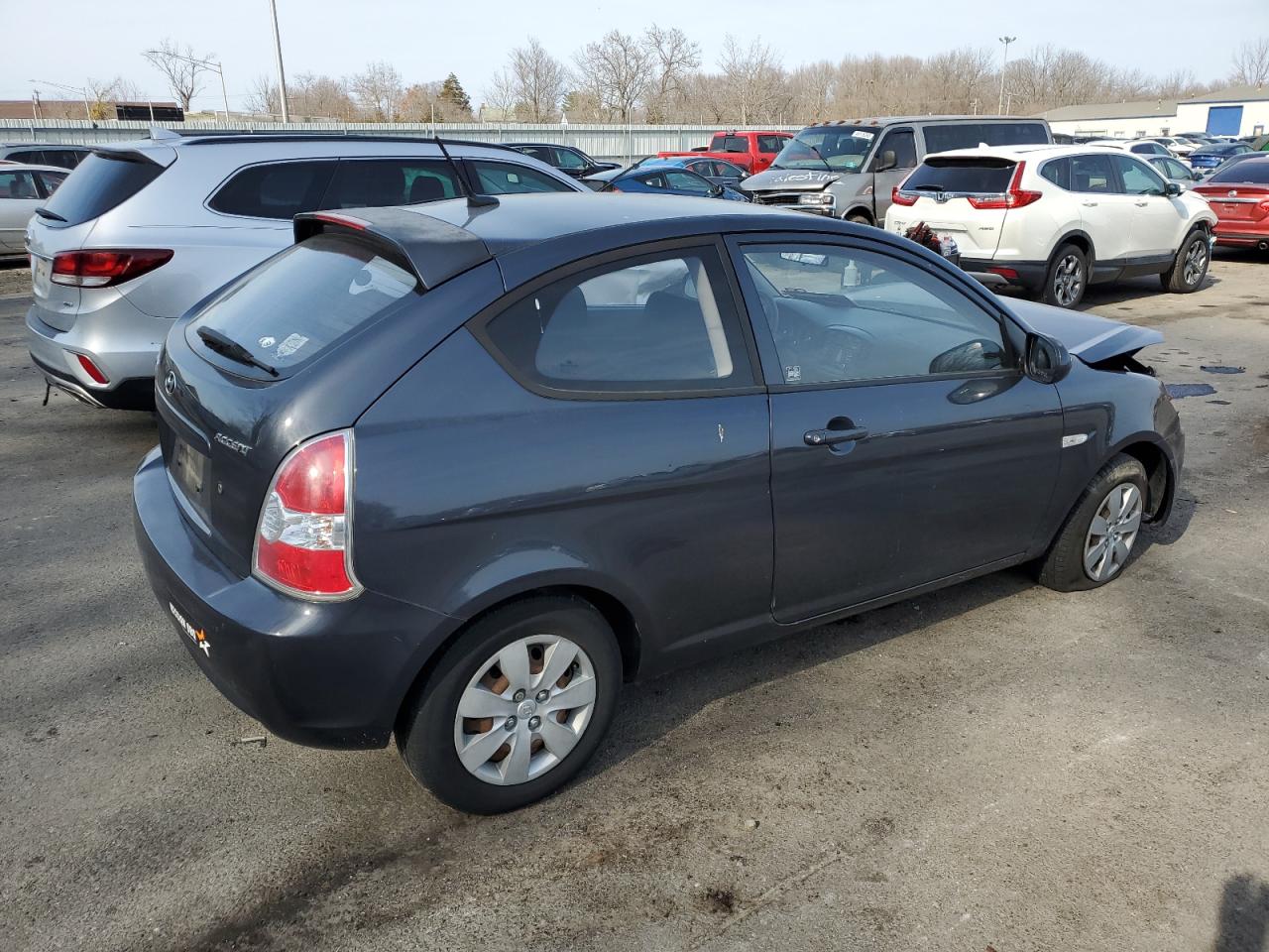 2011 Hyundai Accent - Image 3