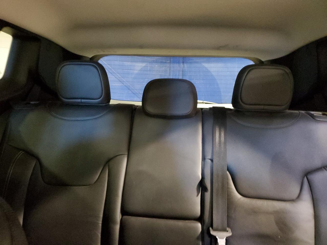 2015 Jeep Renegade - Image 10
