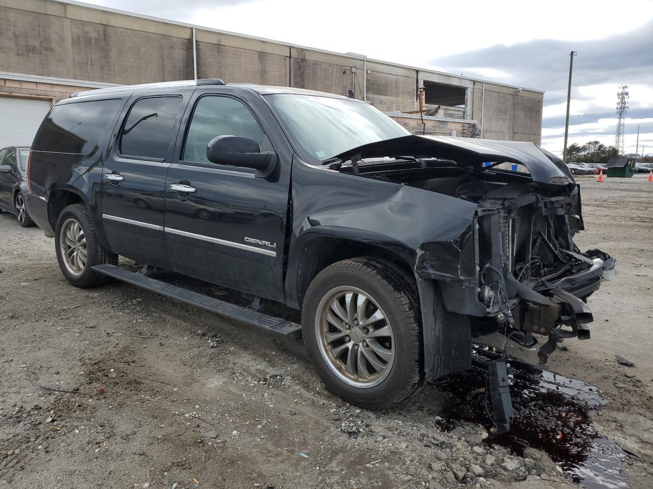 2013 GMC Yukon - Image 4