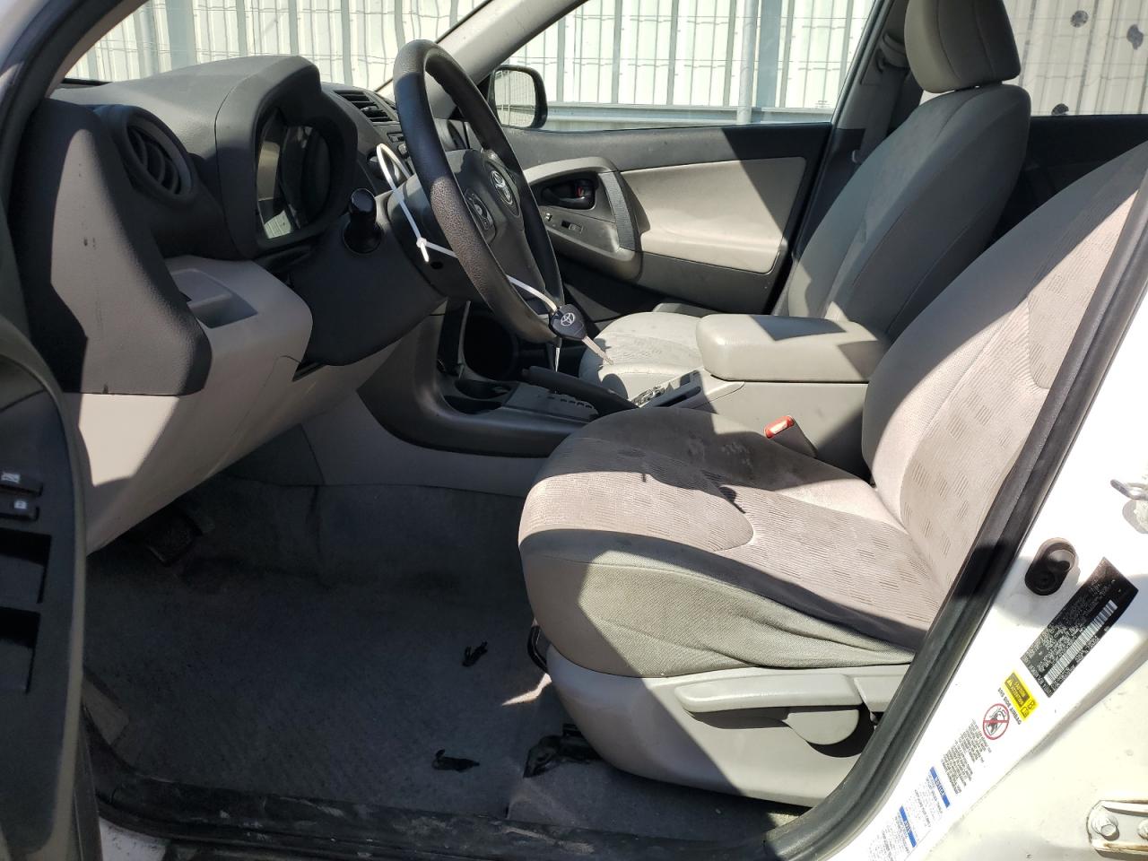 2012 Toyota RAV 4 - Image 7