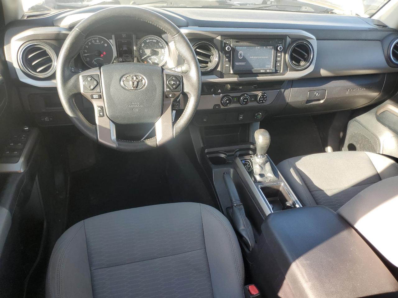 2016 Toyota Tacoma - Image 8