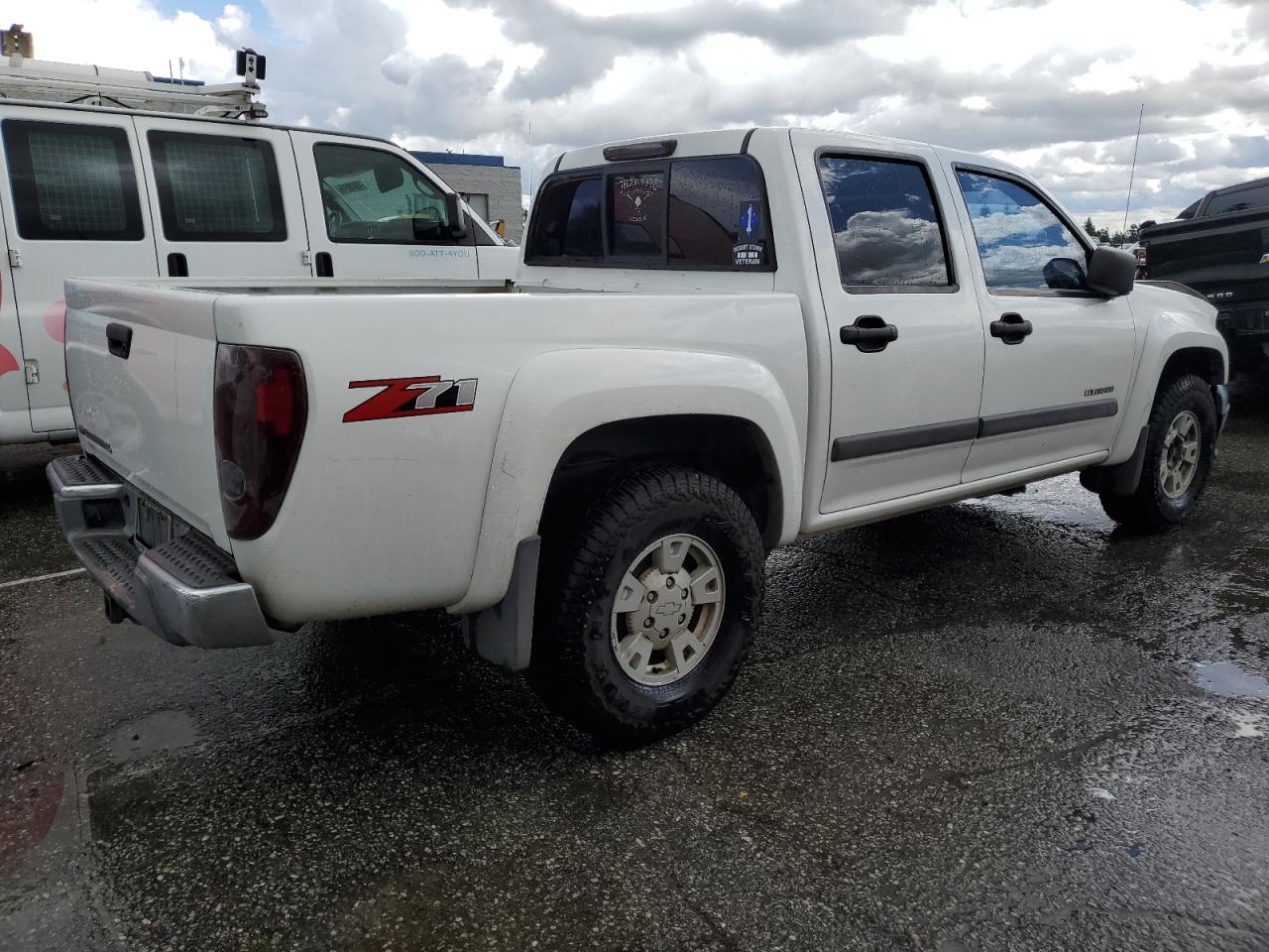 2004 Chevrolet Colorado - Image 3