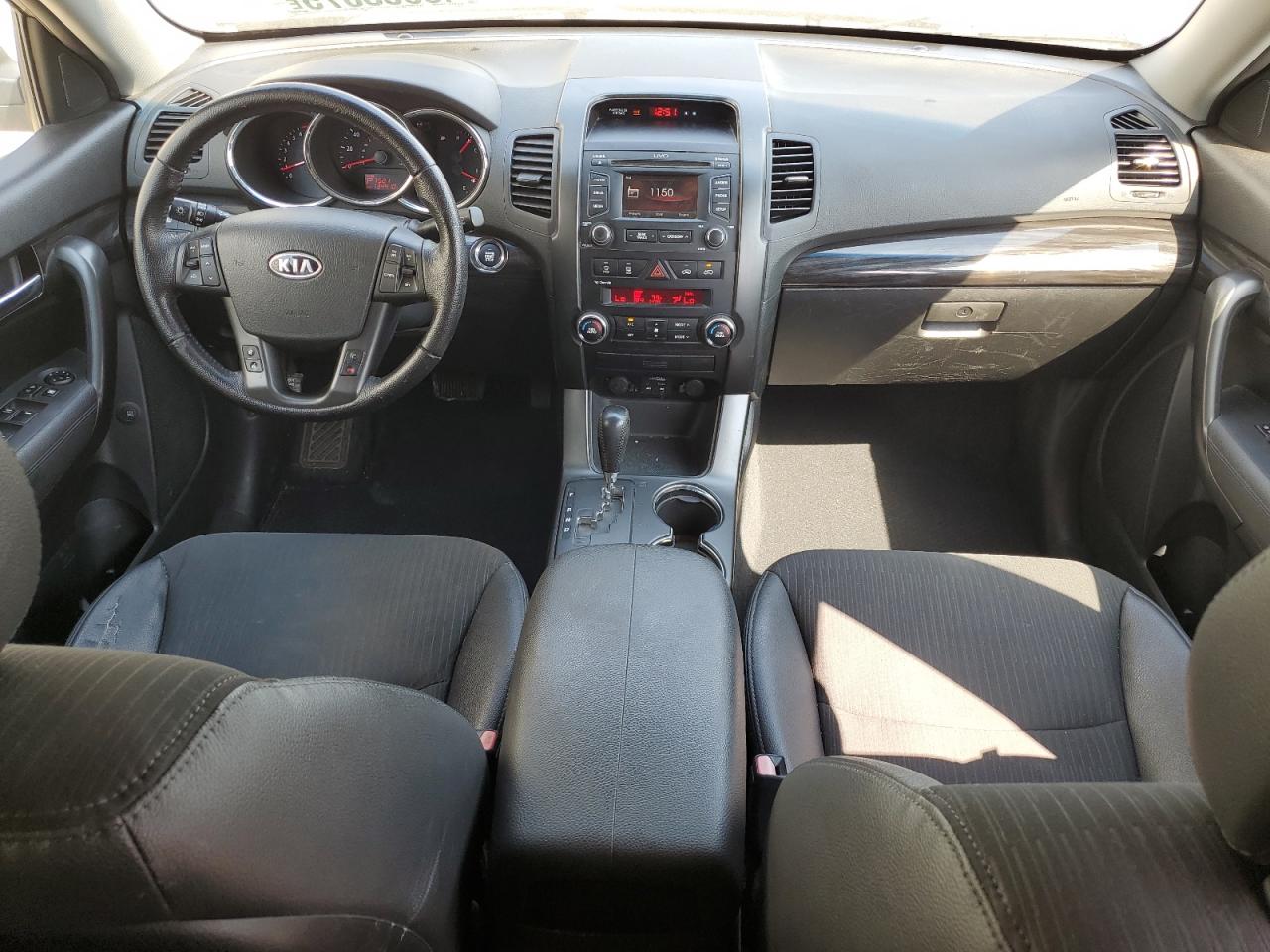 2012 Kia Sorento - Image 8
