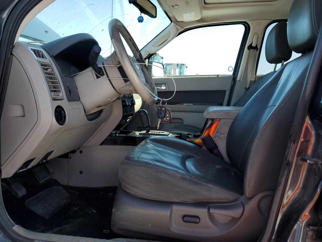 2010 Mazda Tribute S VIN: 4F2CY9GG1AKM06002 Lot: 47694195