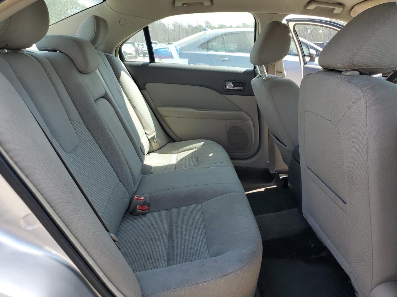 2012 Ford Fusion - Image 10