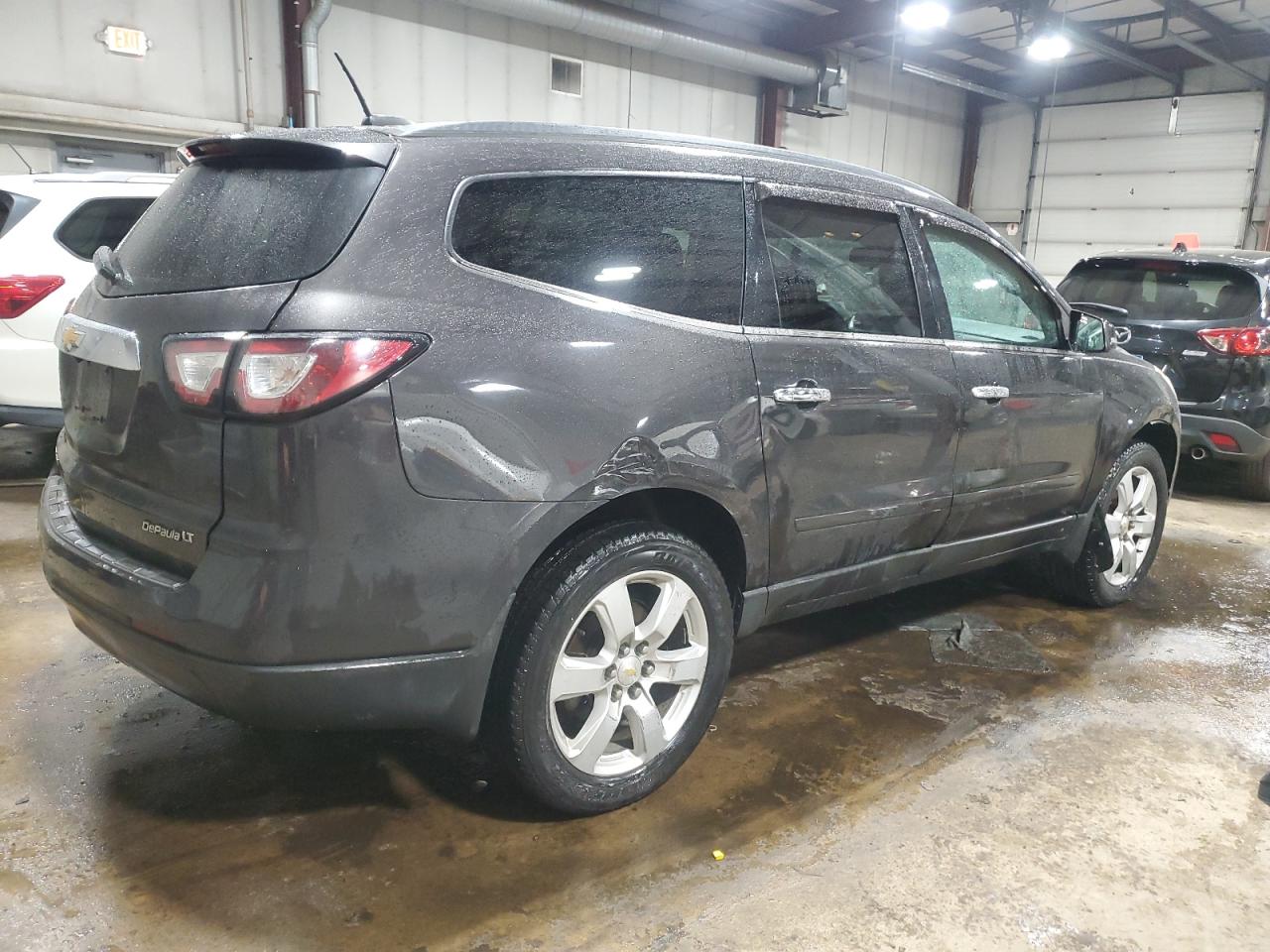 2017 Chevrolet Traverse - Image 3